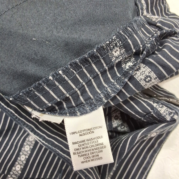 ANN TAYLOR LOFT Embroidered Shorts Size 12 - Picture 8 of 8